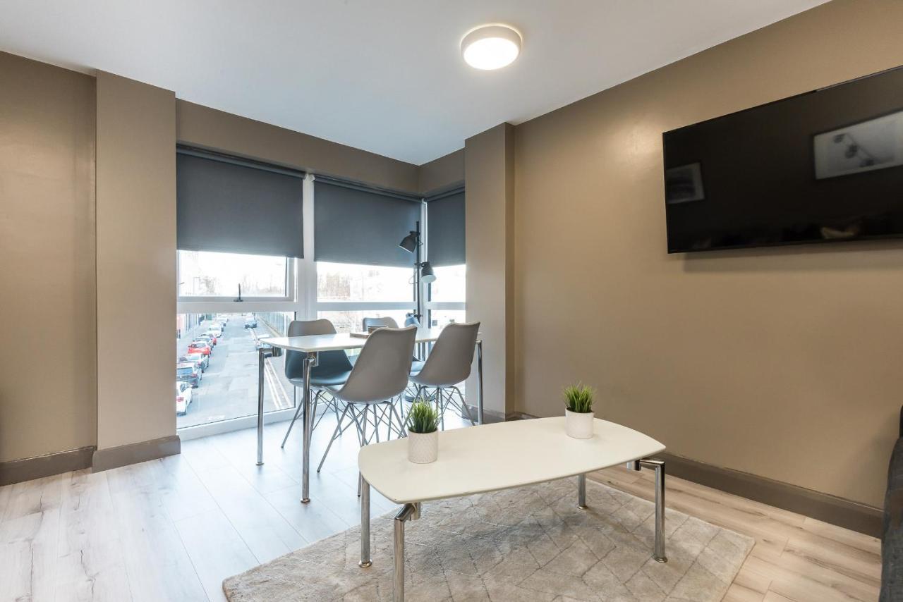Host Apartments - Spacious 3 Bed Apartment With 3 Ensuites Ливерпуль Экстерьер фото