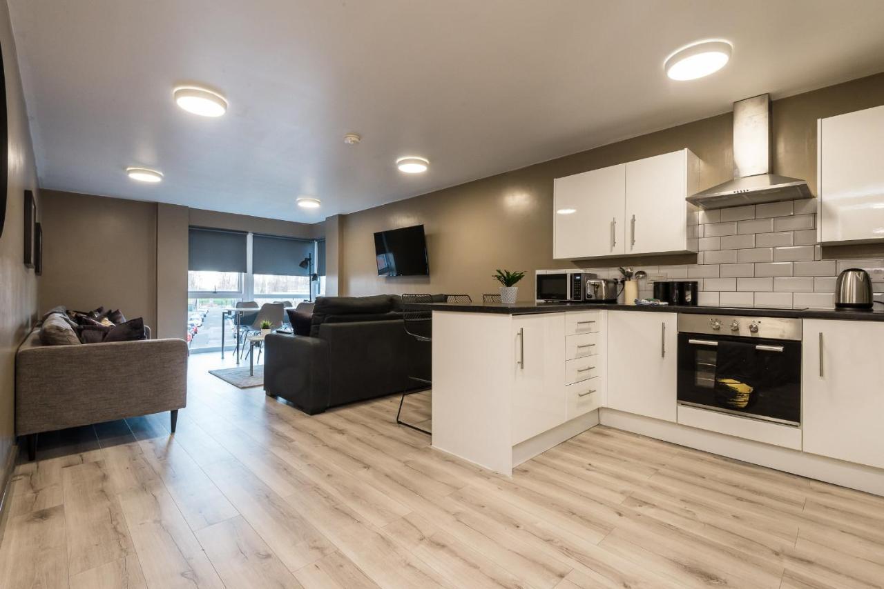 Host Apartments - Spacious 3 Bed Apartment With 3 Ensuites Ливерпуль Экстерьер фото