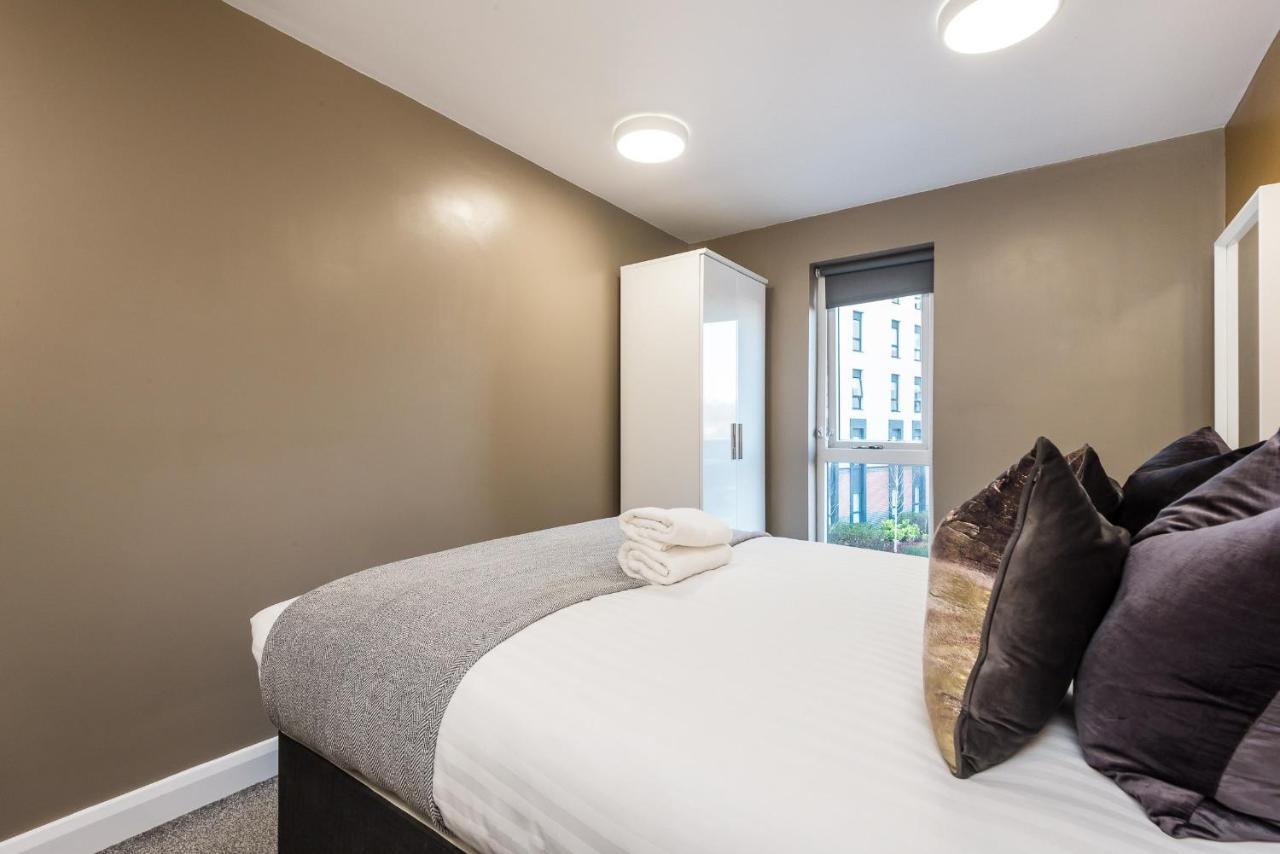 Host Apartments - Spacious 3 Bed Apartment With 3 Ensuites Ливерпуль Экстерьер фото