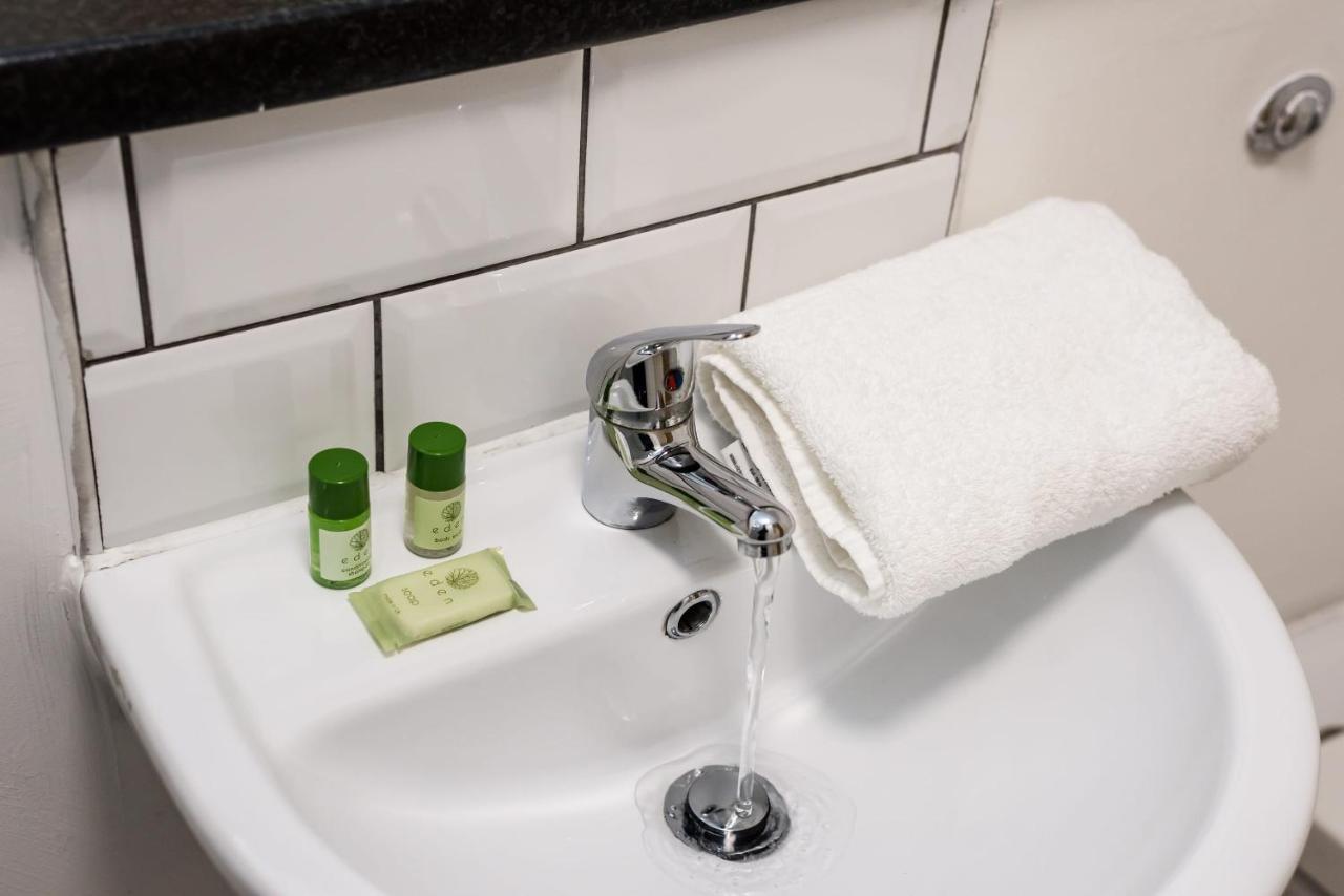 Host Apartments - Spacious 3 Bed Apartment With 3 Ensuites Ливерпуль Экстерьер фото