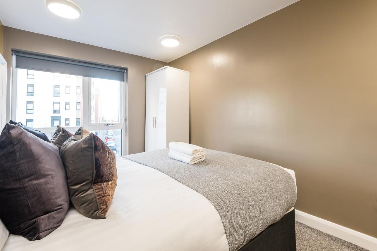 Host Apartments - Spacious 3 Bed Apartment With 3 Ensuites Ливерпуль Экстерьер фото
